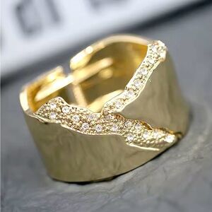 Clear Crystal Gold Cuff Bracelet Elegant Bangle Clamp Solanales STYLE AP12